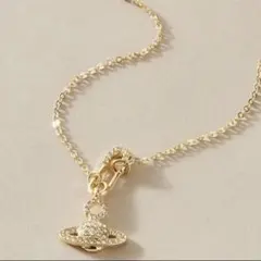 土星モチーフ ネックレス