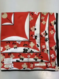 【新品未使用】ANTEPRIMA ハンカチ 花柄 レッドのサムネイル