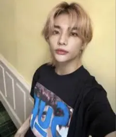 supreme undercover Tee stray kidsヒョンジン supreme undercover Tee stray kidsヒョンジン着用 - メルカリ