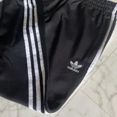adidas originalsトレフォイルトラックパンツ　アディダス　ジャージ