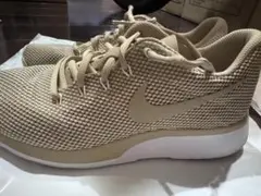 Nike ベージュ ランニングシューズ