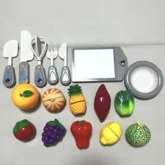 セリア　食べ物•おままごとセット(プラスチック製)