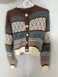 ジオメトリックパターン クロップドセーター