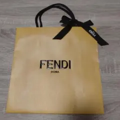 FENDI イエローショップ袋 ロゴ入り