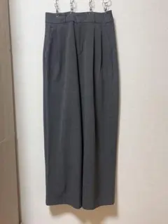gu スラックス グレー オフィスカジュアル