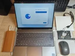 HUAWEI MateBook X i5 8GBSSD256GB 周辺機器セットのサムネイル