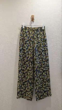 IENA 掠りフラワーピンタックストレートパンツ 34 - メルカリ