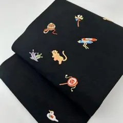 名古屋帯 刺繍 黒地 可愛いデザイン 九寸 正絹 着物 T-9912