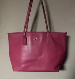 coach コーチ　トートバッグ　ハンドバッグ　ピンク　レザー　肩掛け