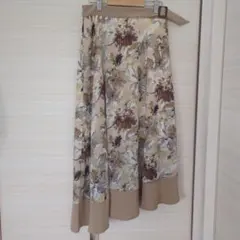 COTORICA. シアー花柄スカートのサムネイル