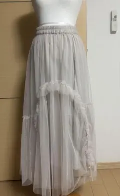 アースミュージックエコロジー ベージュ系　チュール フリル　2枚重ね　新品