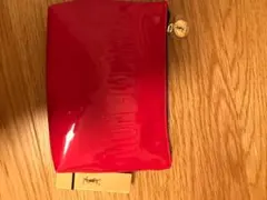 YSL　化粧ポーチ　ポーチ　小物入れ　未使用　高級ブランド　赤