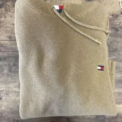 トミーのニット生地パーカー