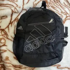 adidas リュック 黒