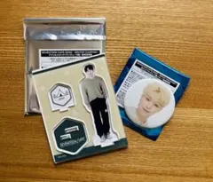 セブチカフェ　ディノ　アクスタ　缶バッジ