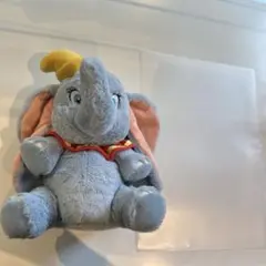 ダンボ ぬいぐるみ　ペンケース　ファスナー付き　（A4サイズ比較）