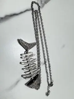 魚の骨デザイン ネックレス