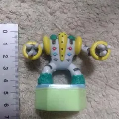 ポケットモンスター　レジギガス　フィギュア