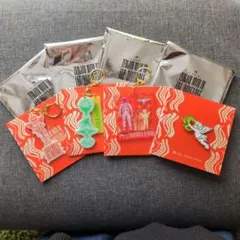2026年最新】mrs.green Apple ピンバッジ コンプの人気アイテム - メルカリ