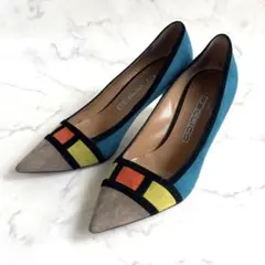 美品 PELLICO ペリーコ ポインテッドトゥ スエード パンプス 24㎝のサムネイル