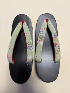 Item thumbnail for item 8ba07206-8d2f-40f9-8d28-695487d47f44