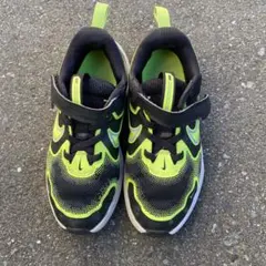 Nike HM4000-005 ブラック/ライム 19.5cm