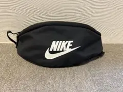 【値下げ】NIKE ボディバッグ ブラック