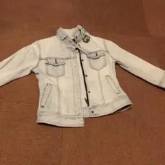 Item thumbnail for item d6080dfb-b5b6-47a3-94a6-4f4b8a82e953