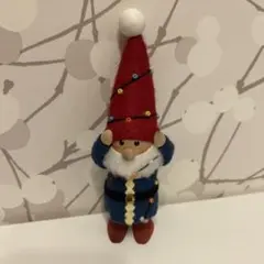 ノルディカニッセ 電飾にからまるサンタ