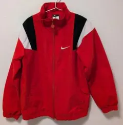 NIKE ナイキ　ナイロンジップアップジャケット 赤140〜150cm
