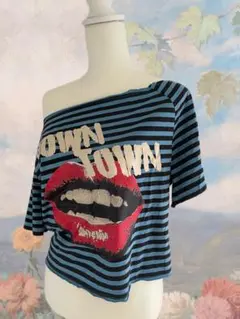 URBAN OUTFITTERS ボーダー リッププリント 半袖カットソーのサムネイル