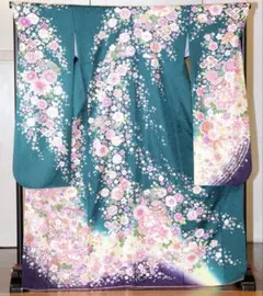 深緑色 華やかな花柄 振袖 成人式のサムネイル
