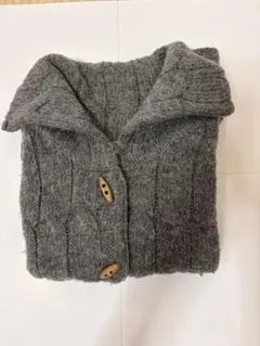 【美品】　179/WG グレー ケーブルニット ダッフルカーディガン