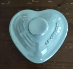 LE CREUSET ハート型 ラムカン フタ付きのサムネイル