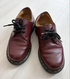 Dr. Martens 3ホール UK7 26cm チェリーレッド - メルカリ