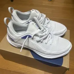 HOKA スニーカー ホワイト クリーニング済み - メルカリ