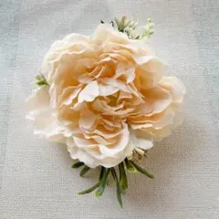 ピオニー（シャクヤク）のコサージュ