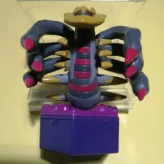 2008年　『ギラティナ』フィギュア　ポケモンスタンプ　希少レア!レトロ
