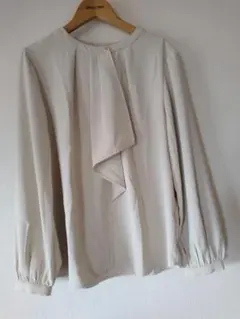 連休セール　最終　　ロペピクニック　ボウタイ風ブラウス　Mサイズ