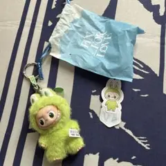 ラブブ イニシャル v キャラクターグッズ