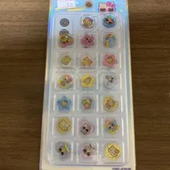 サンリオ　ハローキティ　日焼けキティ　おはじきシール　カミオジャパン