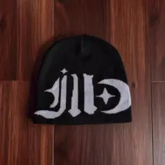 ロゴ入り黒白ニット帽