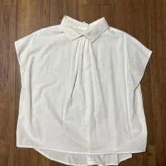 ホワイトシャツ 肩幅約50cm