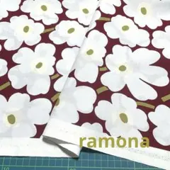 ⭐️キープ マリメッコ 生地 ミニウニッコ ダークレッド 2020秋冬限定カラー