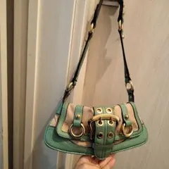 GUESSハンドバッグ