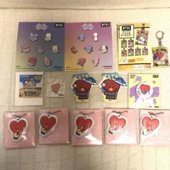 BT21 TATA タタ　PVCチャーム　缶バッジ　シール　ファミマ　⑤