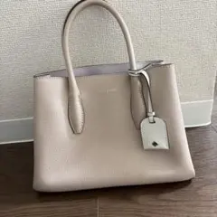 ピンクレザー ハンドバッグ