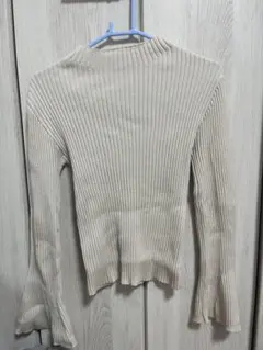 ベージュ リブ編み 長袖ニット　グレイル