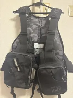 Daiwa カモフラージュライフジャケット フリーサイズ DF-2021 ウォッシャブルライフジャケット(肩掛けタイプ自動