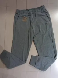 未使用★PUMA★スウェットパンツ L グレー